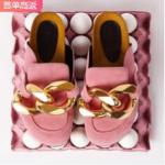 Farfetch 發(fā)發(fā)奇 現(xiàn)有 JW ANDERSON 鏈條樂福鞋、帽子包驚喜上線